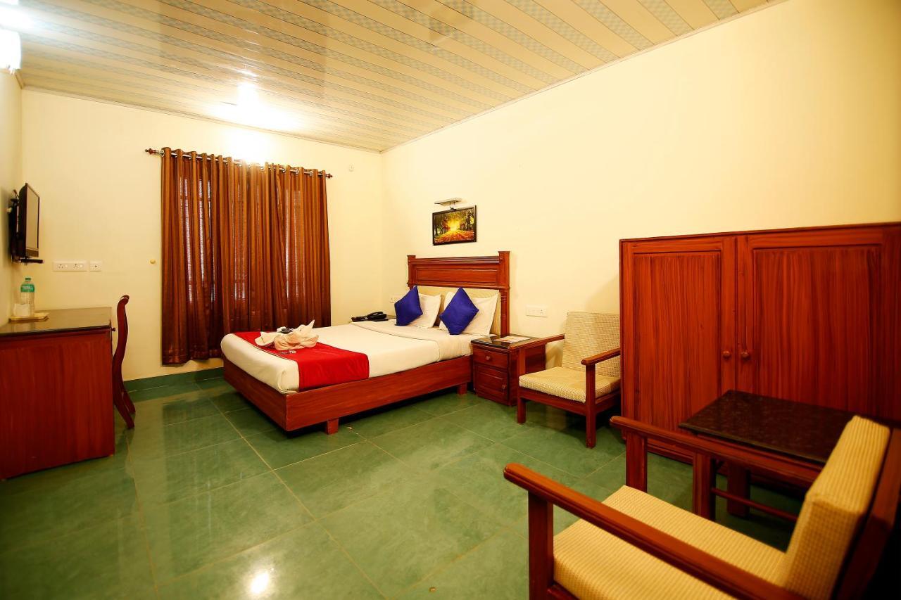 Del-679 Hotel Munnar Bagian luar foto