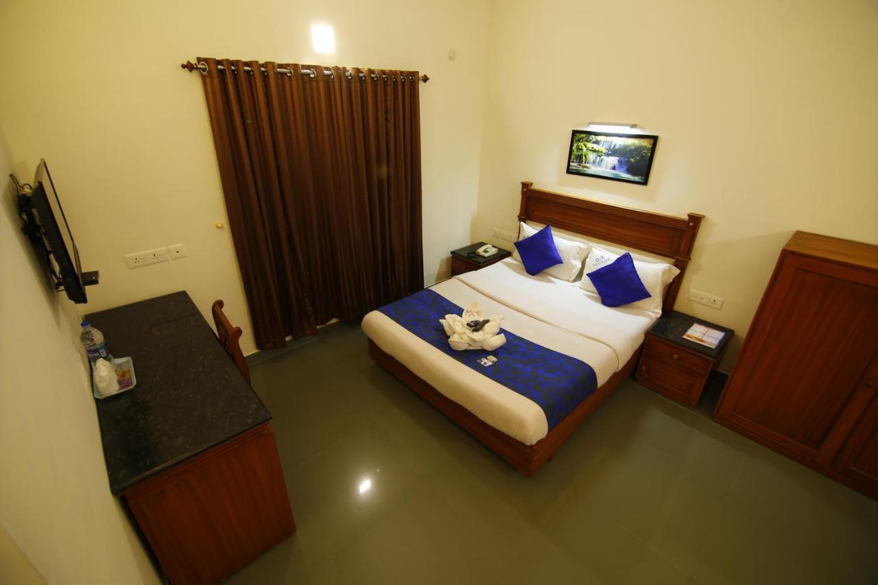 Del-679 Hotel Munnar Bagian luar foto