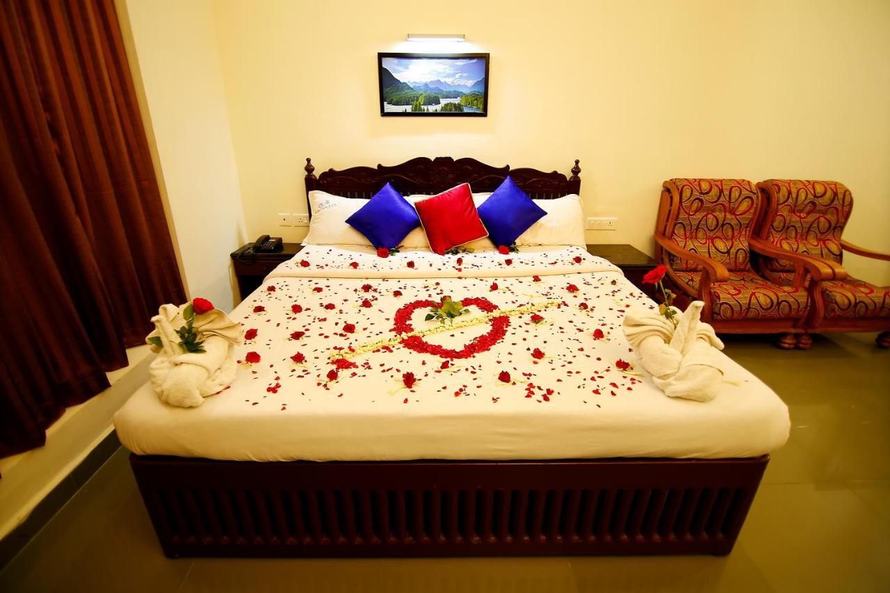 Del-679 Hotel Munnar Bagian luar foto