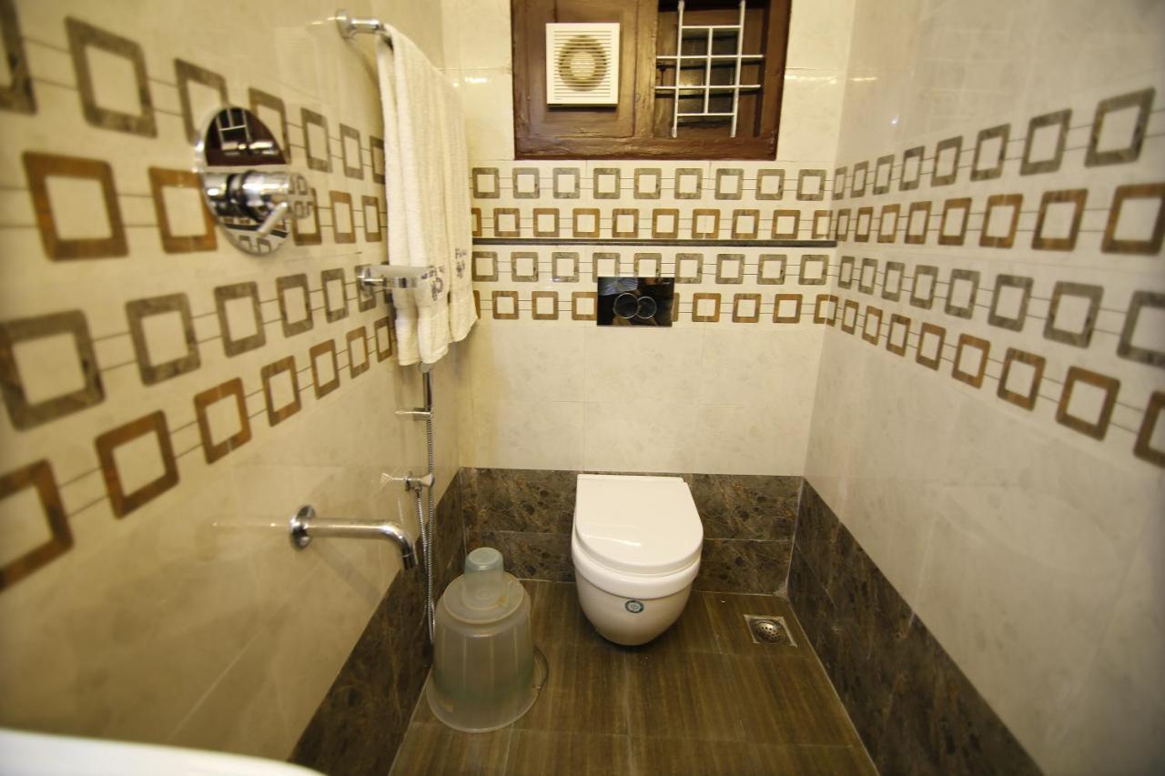 Del-679 Hotel Munnar Bagian luar foto